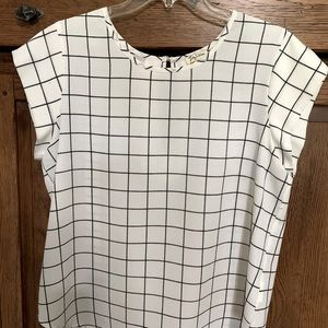 Lily White Cap sleeve top